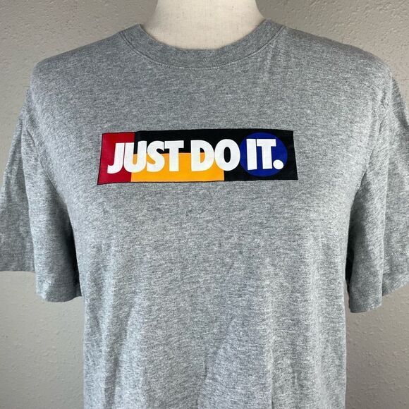 Nike Just Do It T-Shirt Size M EUC - Picture 2 of 6